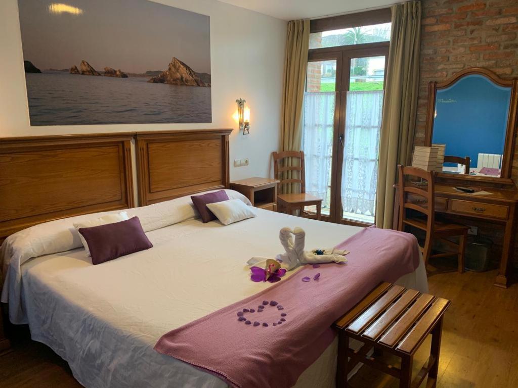 Hotel Marfrei Hinojedo Екстериор снимка