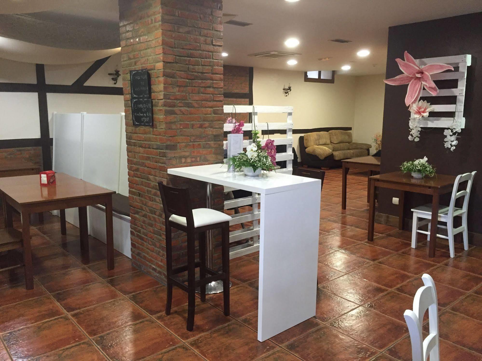Hotel Marfrei Hinojedo Екстериор снимка